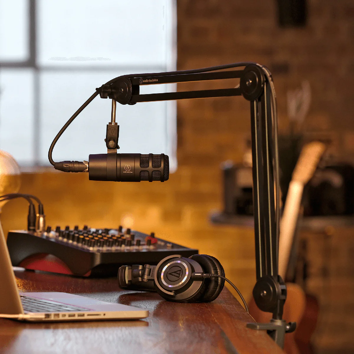 Audio-Technica AT8700 Adjustable Microphone Boom Arm - Image 3