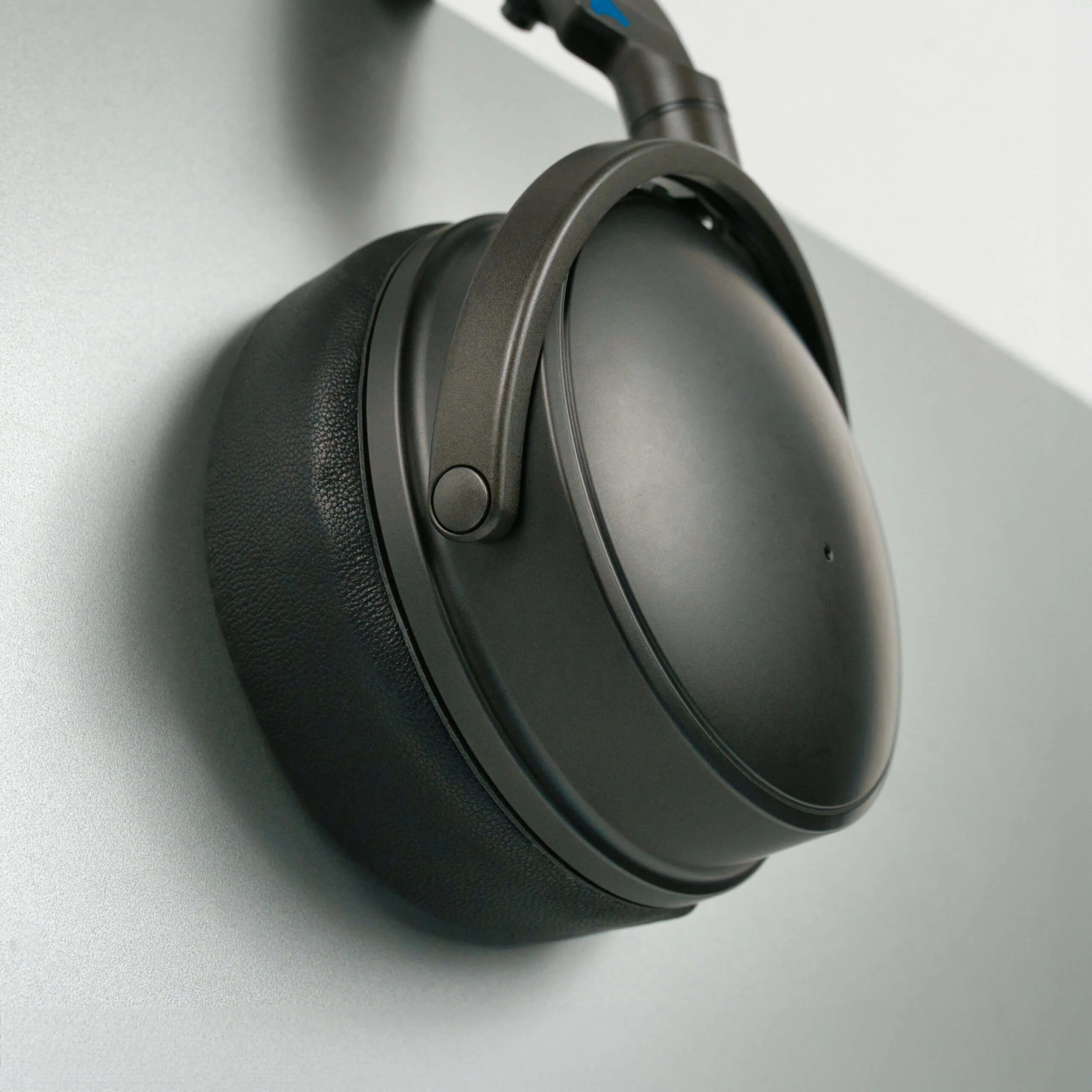 Dekoni Audio EPZ-MAXWELL-SK Replacement Ear Pads for Audeze Maxwell Elite Sheepskin - Image 2