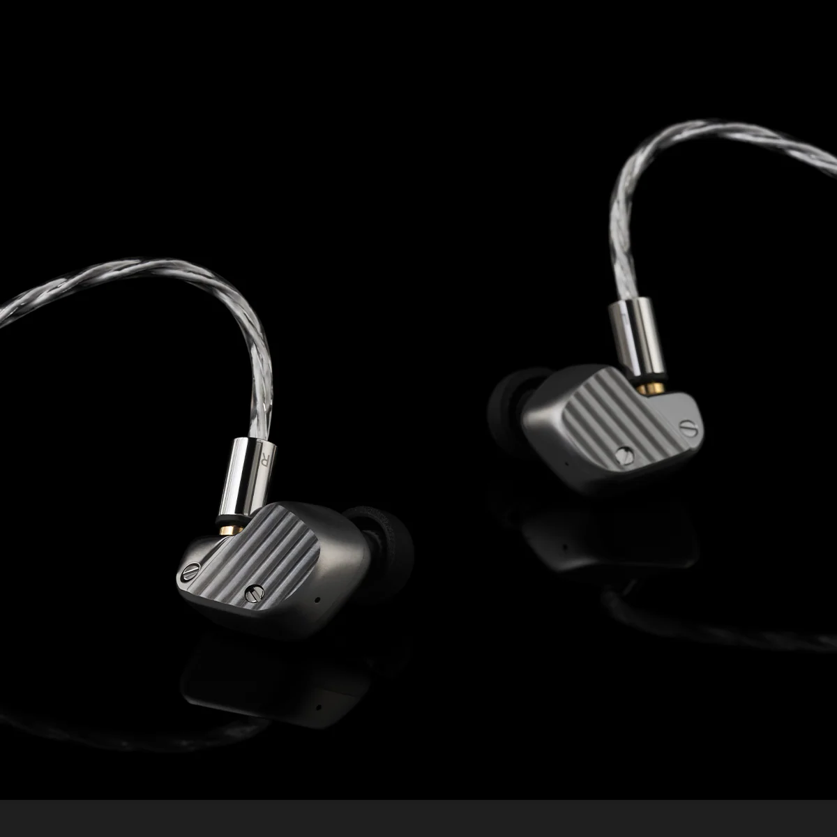 Final Audio A10000 In-Ear Headphones - Image 4