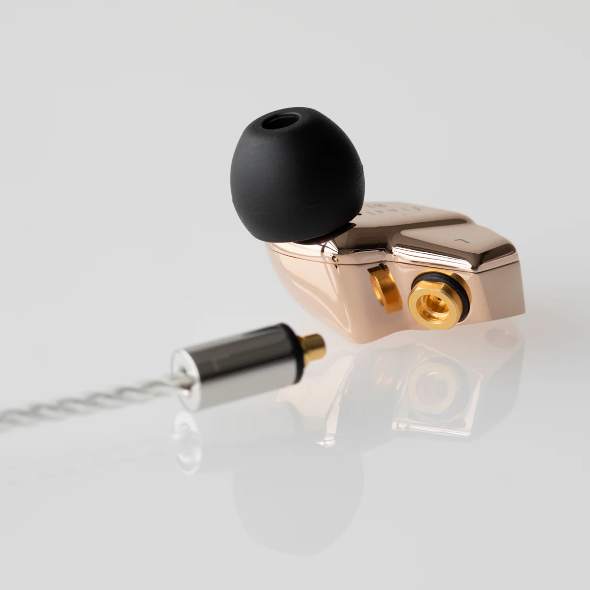 Final Audio B1 Hybrid Driver Earphones (Open box) - Image 3
