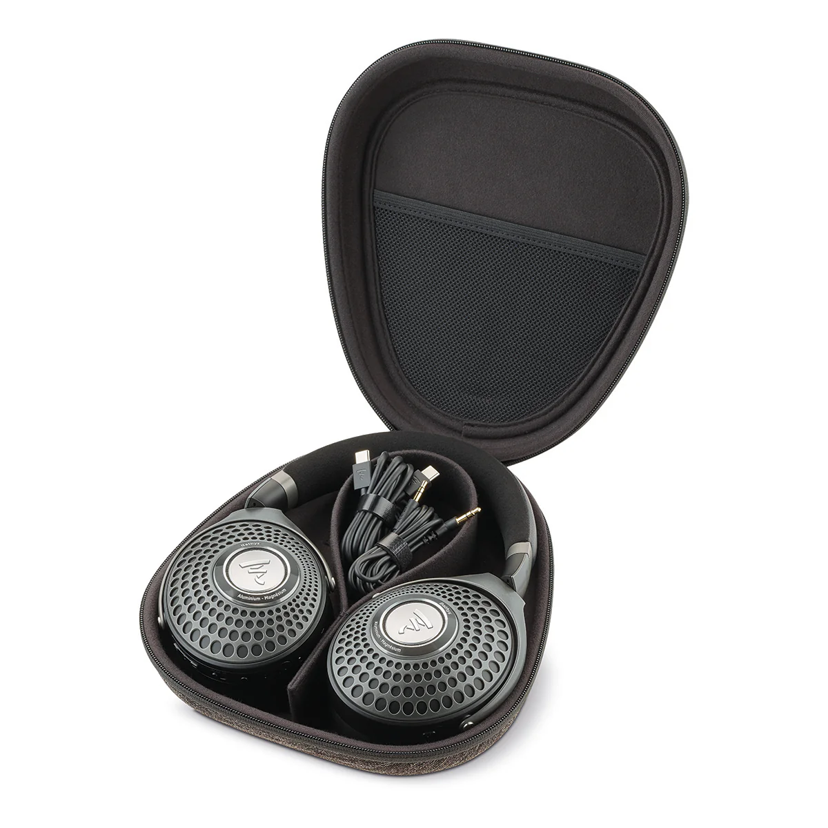 Focal Bathys Wireless Closed-Back Active Noise-Cancelling Headphones - Image 6