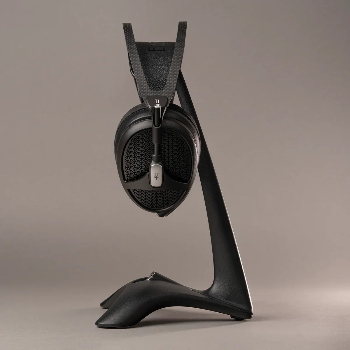 Meze Manta Headphone Stand - Image 3